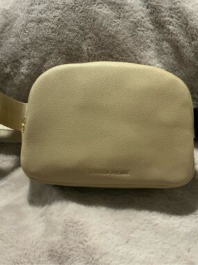 Modern Picnic The Fanny Pack Beige